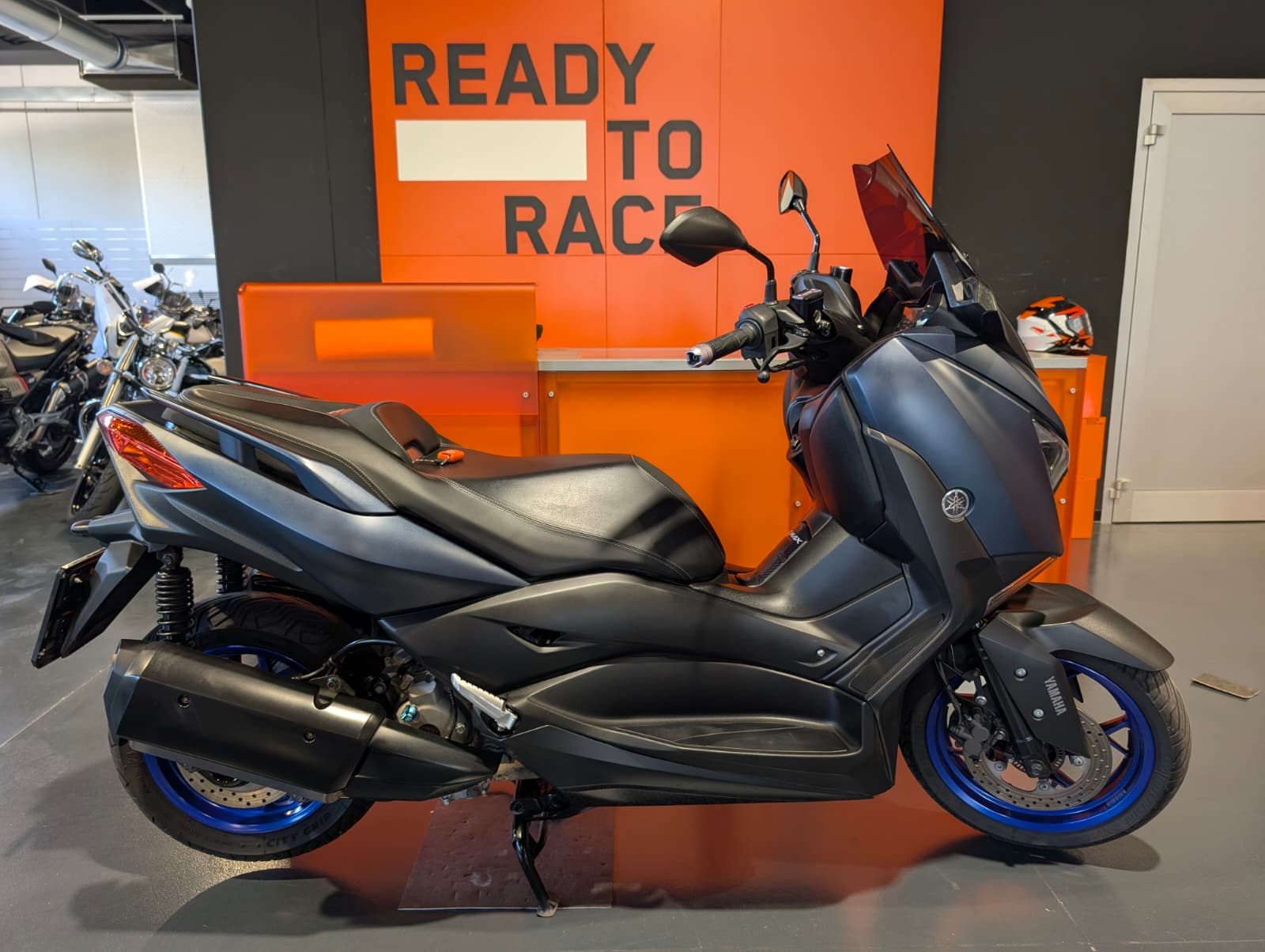 Yamaha X-Max 300 (2021)