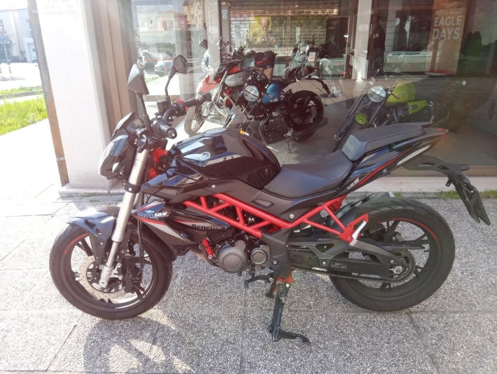 Benelli BN 125