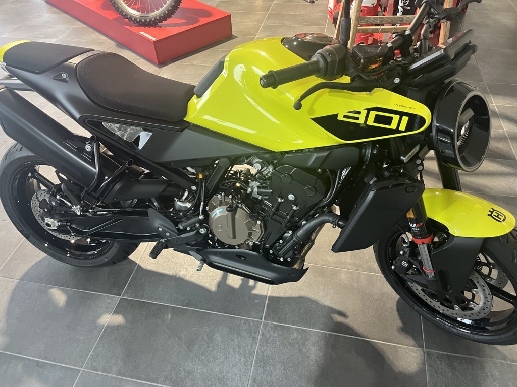 Husqvarna Vitpilen 801 L (2025) - 3ec8c6d_img2320fileminimizer.jpg