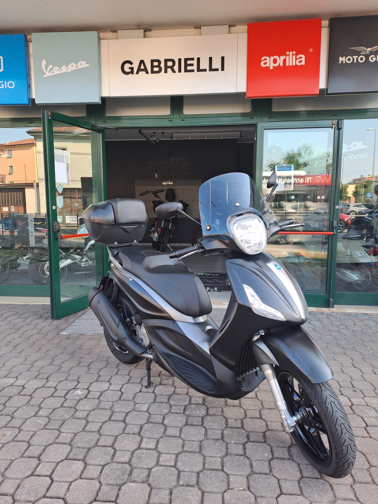 Piaggio Beverly 350 SportTouring