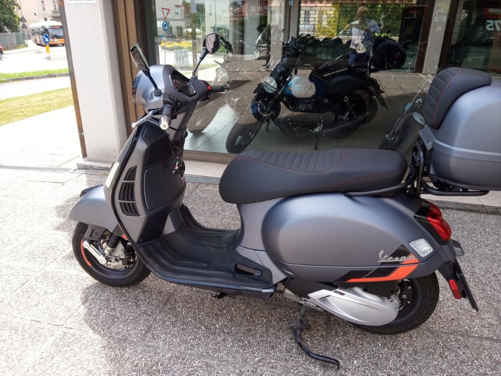 Vespa GTS 310