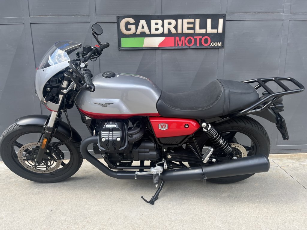 Moto Guzzi V7 Stone Corsa (2023)