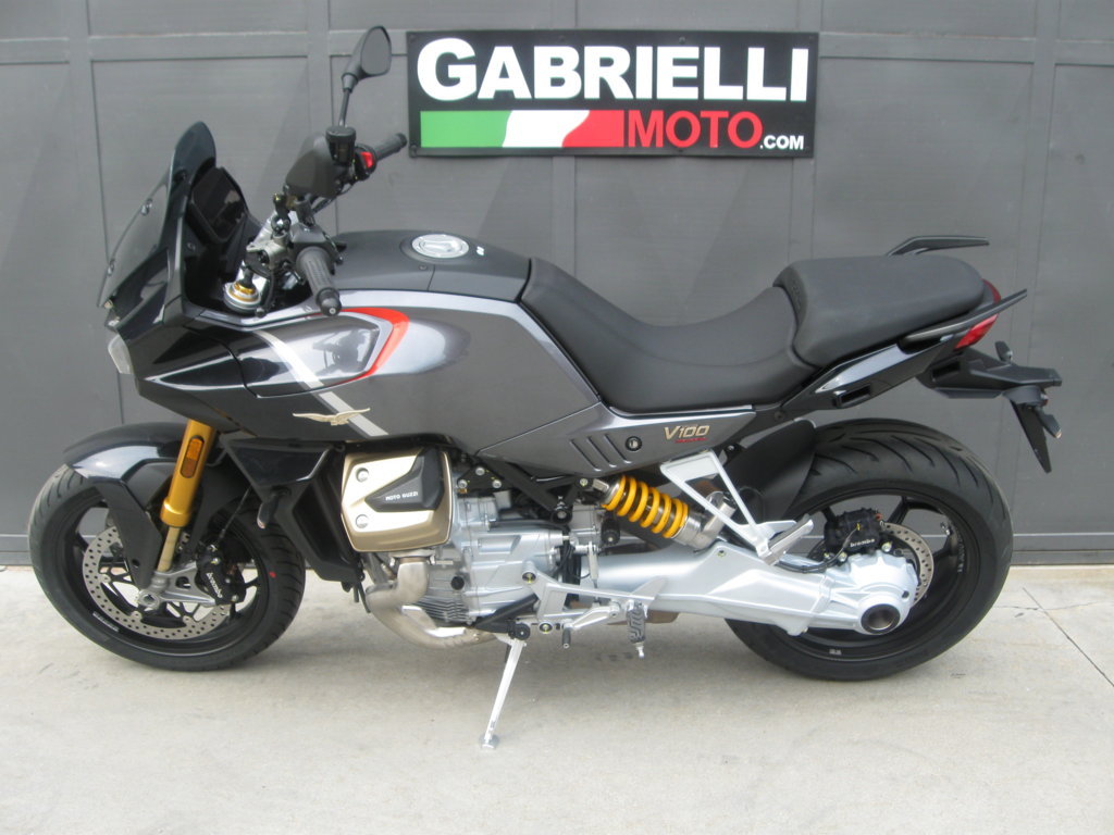 Moto Guzzi V 100 Mandello S (2023) - 6a0e8b4_img5891fileminimizer.jpg