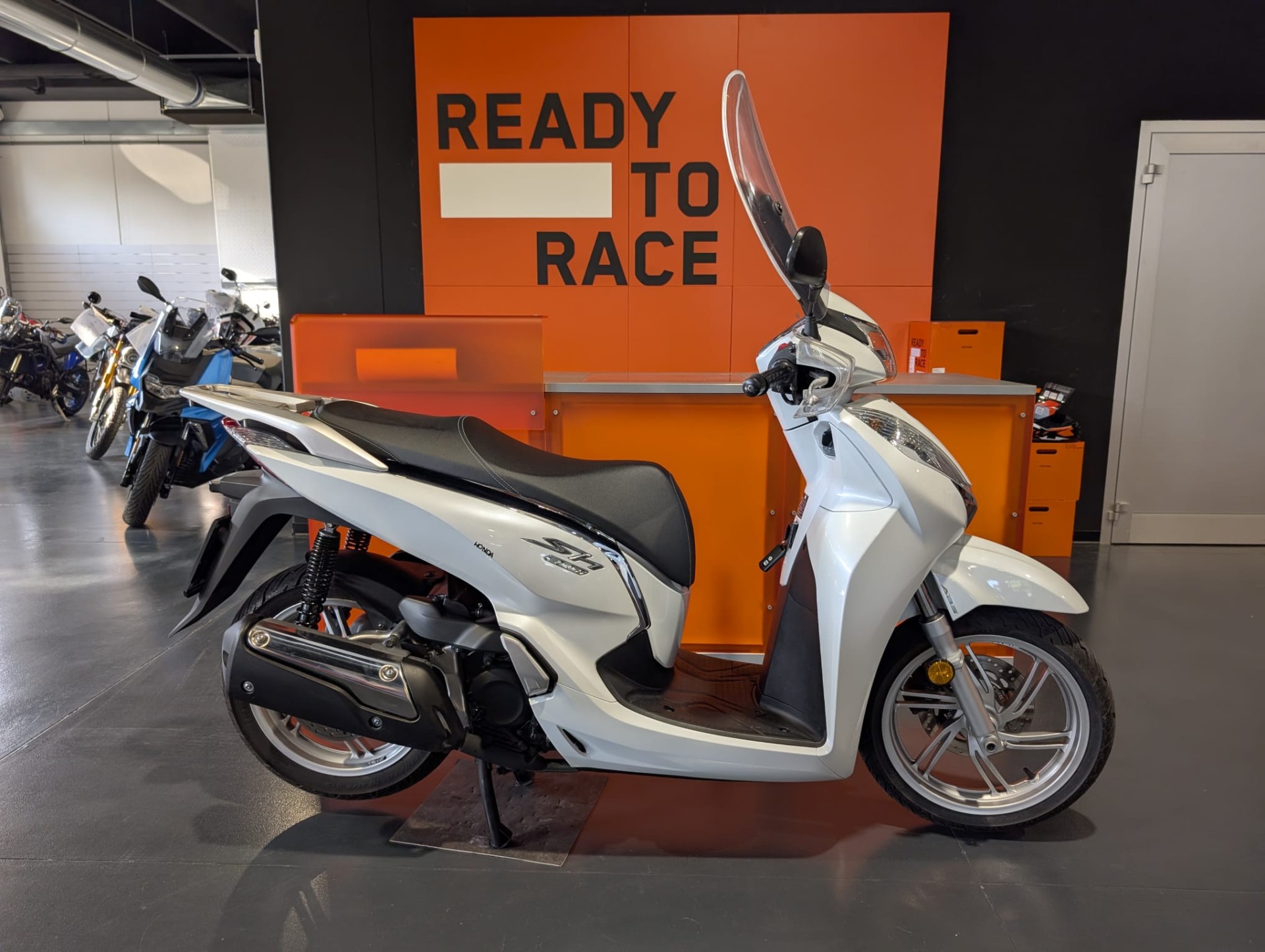 Honda SH 300 i