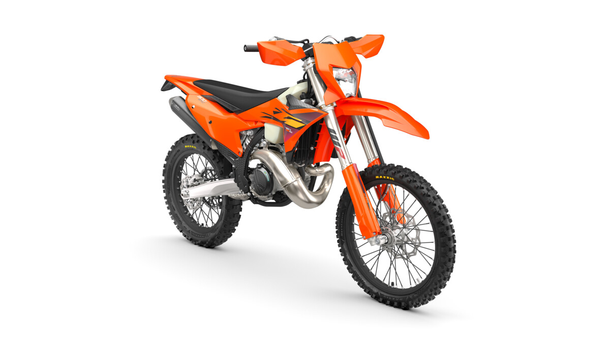 Ktm 300 EXC (2026) - 845e0a0_675597my26ktm300exc45rightktmexcstudio.jpg