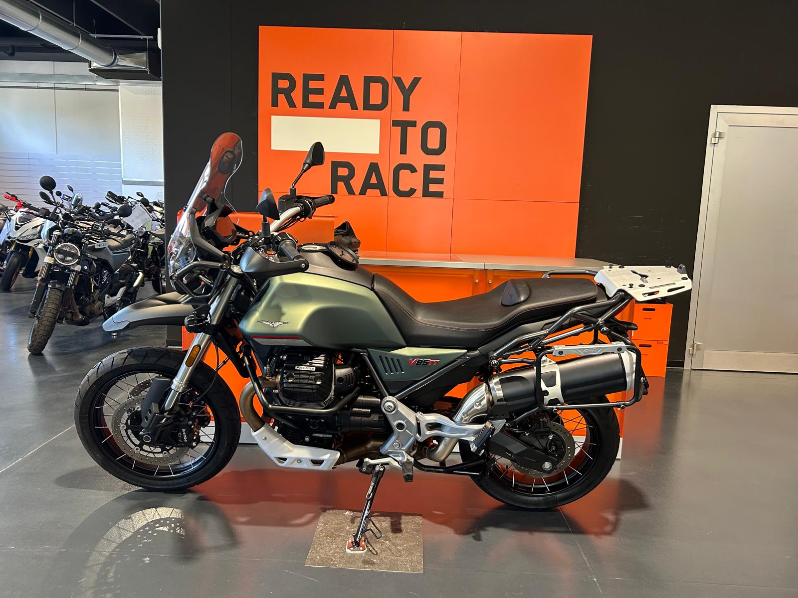 Moto Guzzi V85 TT (2021)