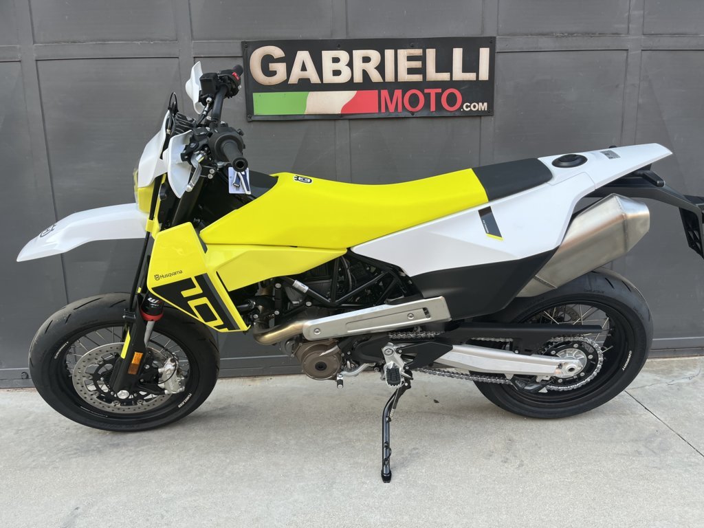 Husqvarna 701 Supermoto