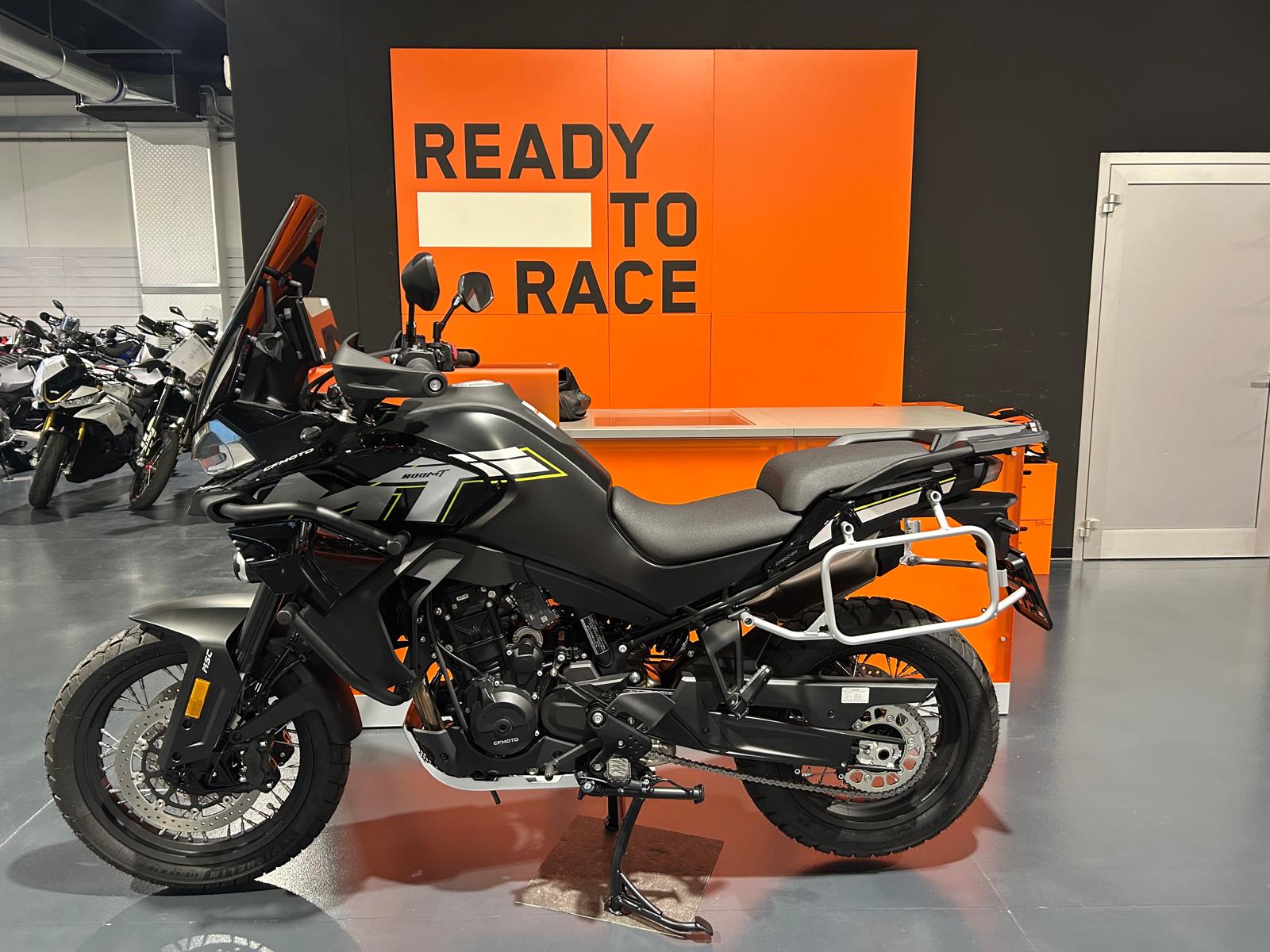 CFMOTO 800MT