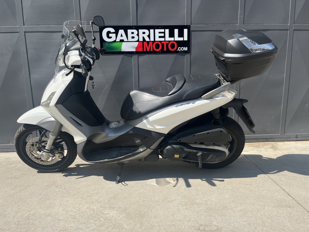 Piaggio Beverly 350 SportTouring