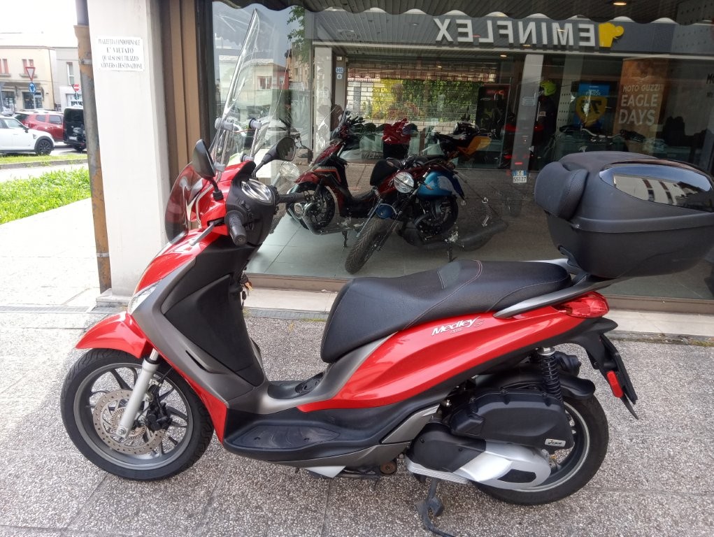 Piaggio Medley 150
