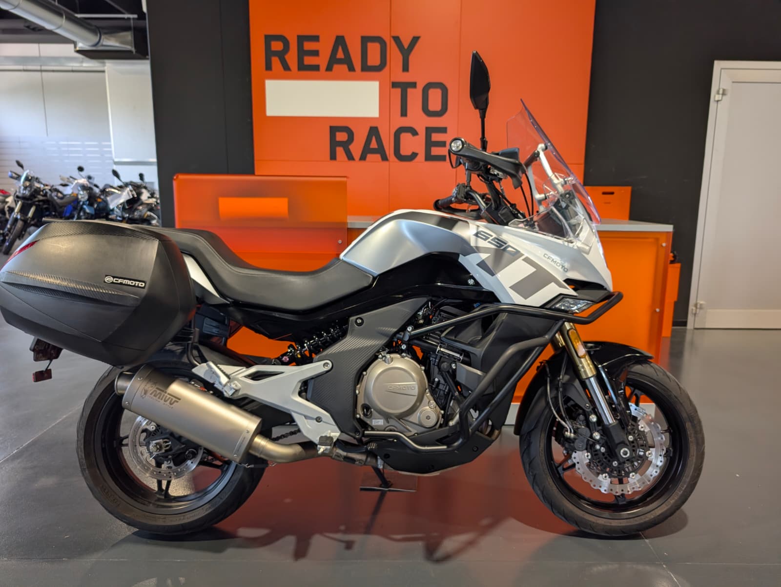 CFMOTO 650 MT
